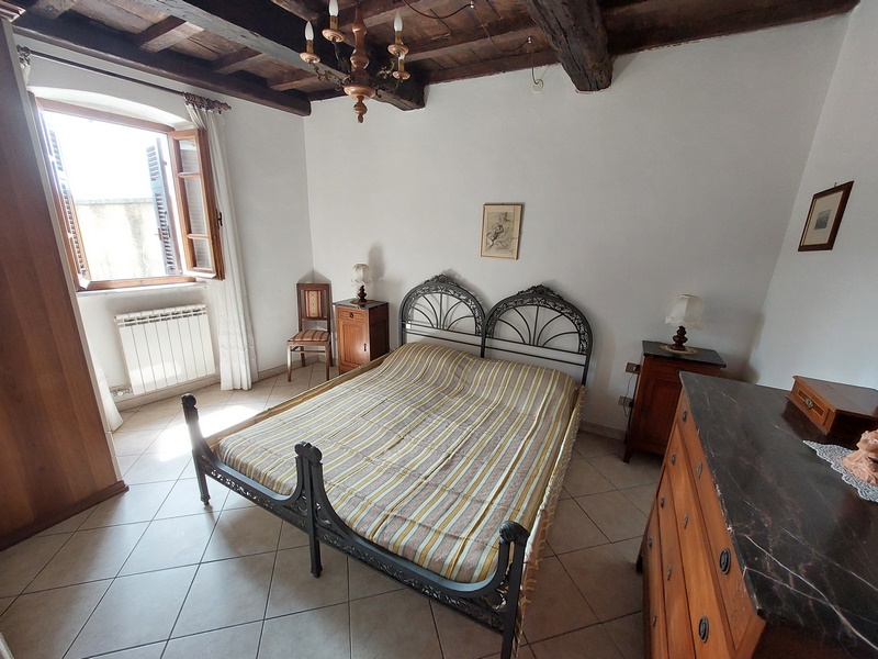 Flat for Sale in Fosdinovo – Historic Charm Near Malaspina Castle