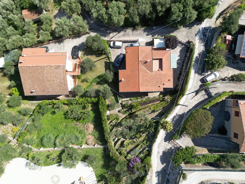 Large Sea View Villa in Bargecchia – Tuscany Real Estate