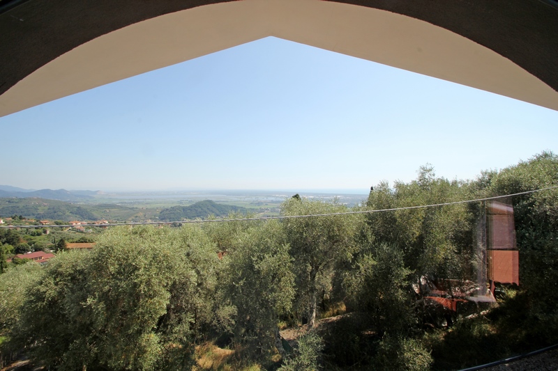 Large Sea View Villa in Bargecchia – Tuscany Real Estate