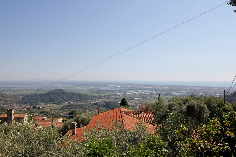 Large Sea View Villa in Bargecchia – Tuscany Real Estate