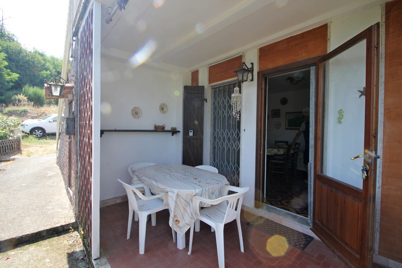 Flat for Sale Near Fosdinovo – Garden & Scenic Views