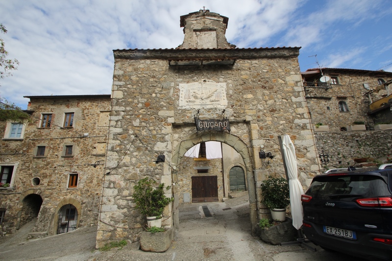 Romantic Stone House in Giucano – A Timeless Retreat for Two