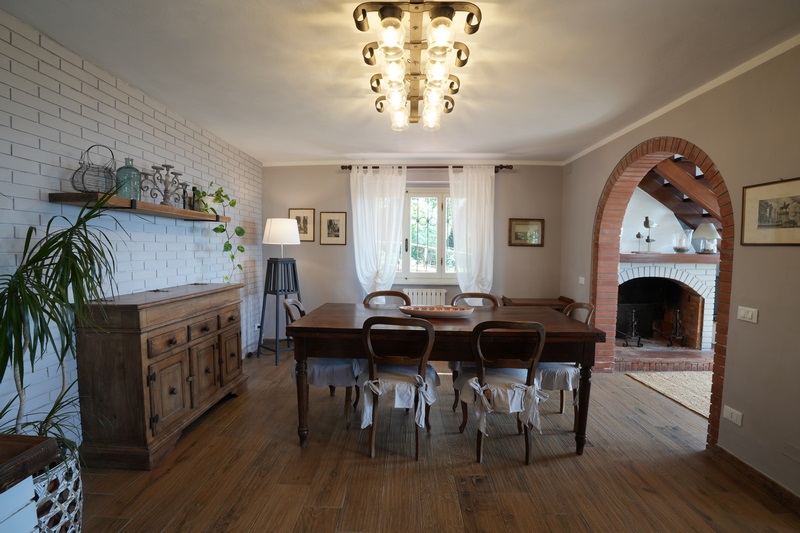 Sea-View Villa with Private Pool in Corsanico-Bargecchia, Tuscany