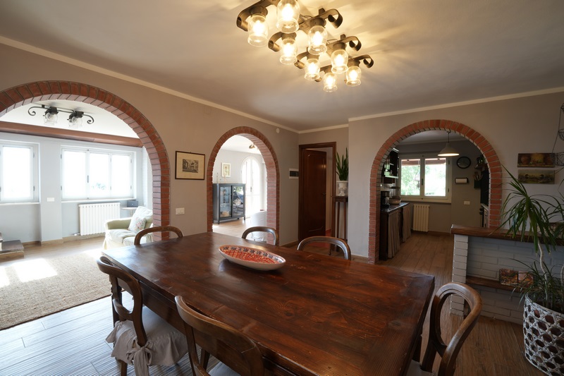 Sea-View Villa with Private Pool in Corsanico-Bargecchia, Tuscany