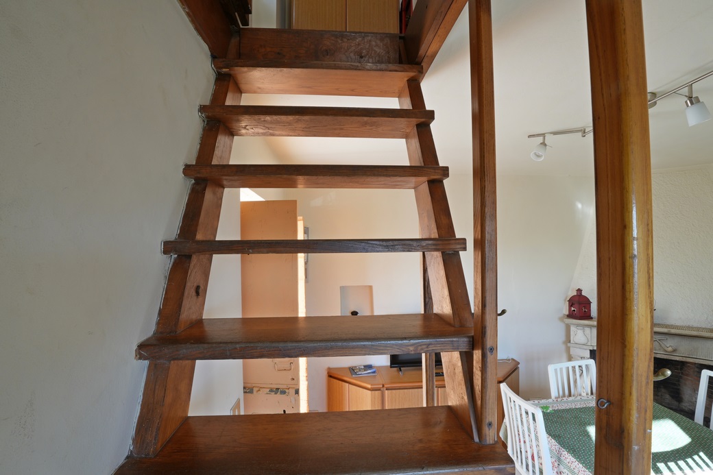 Charming Restored Stone House with Sea Views – Tranquil Village Retreat Near Camaiore