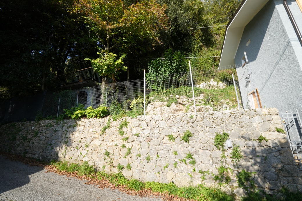 Charming Restored Stone House with Sea Views – Tranquil Village Retreat Near Camaiore