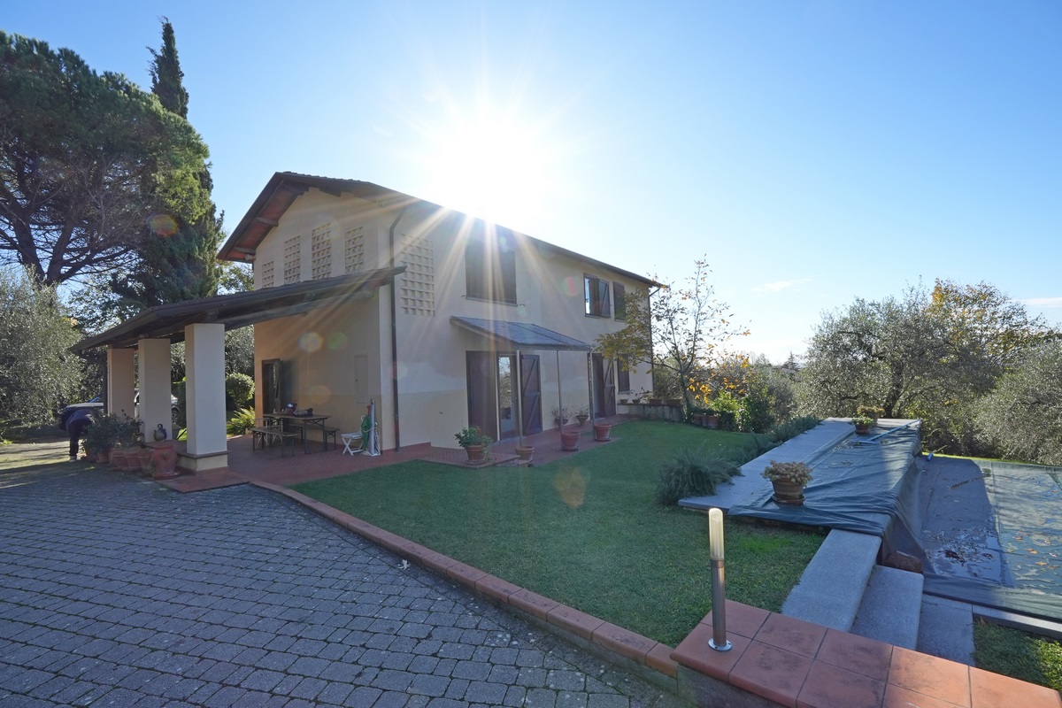 Exclusive Tuscan Villa with Panoramic Sea Views & Olive Grove in Versilia