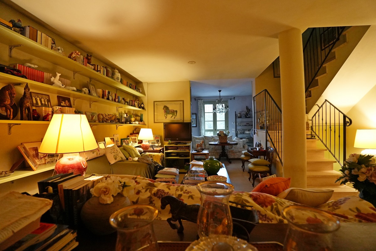 Renovated 70s House with Garden & Sea View in Bargecchia