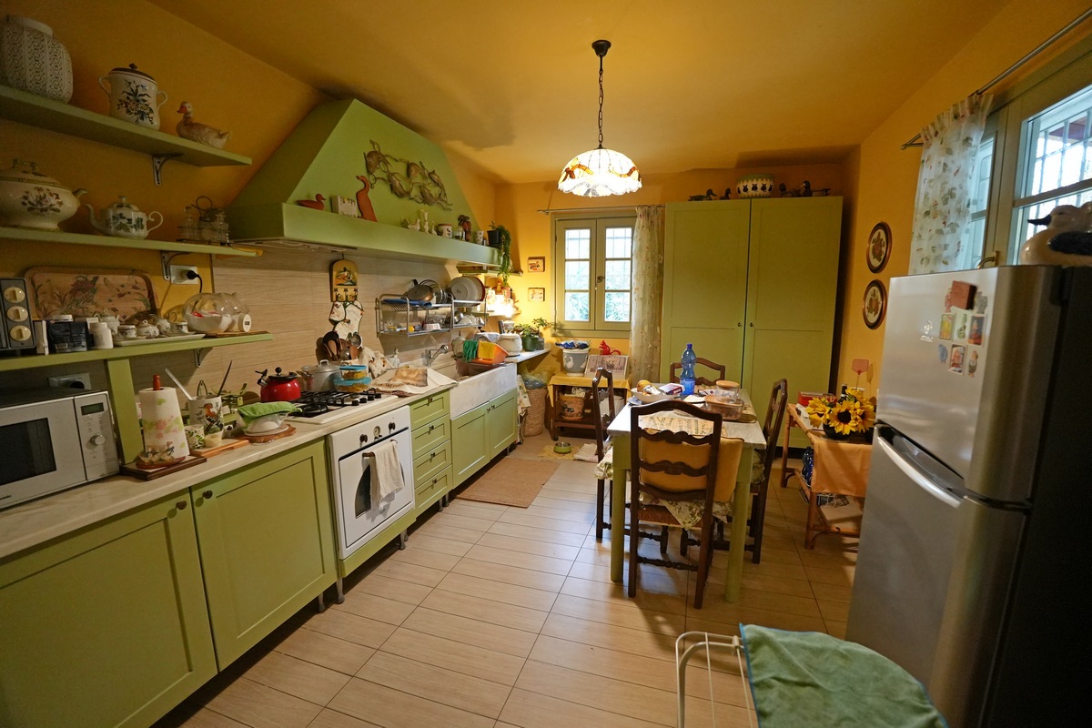 Renovated 70s House with Garden & Sea View in Bargecchia