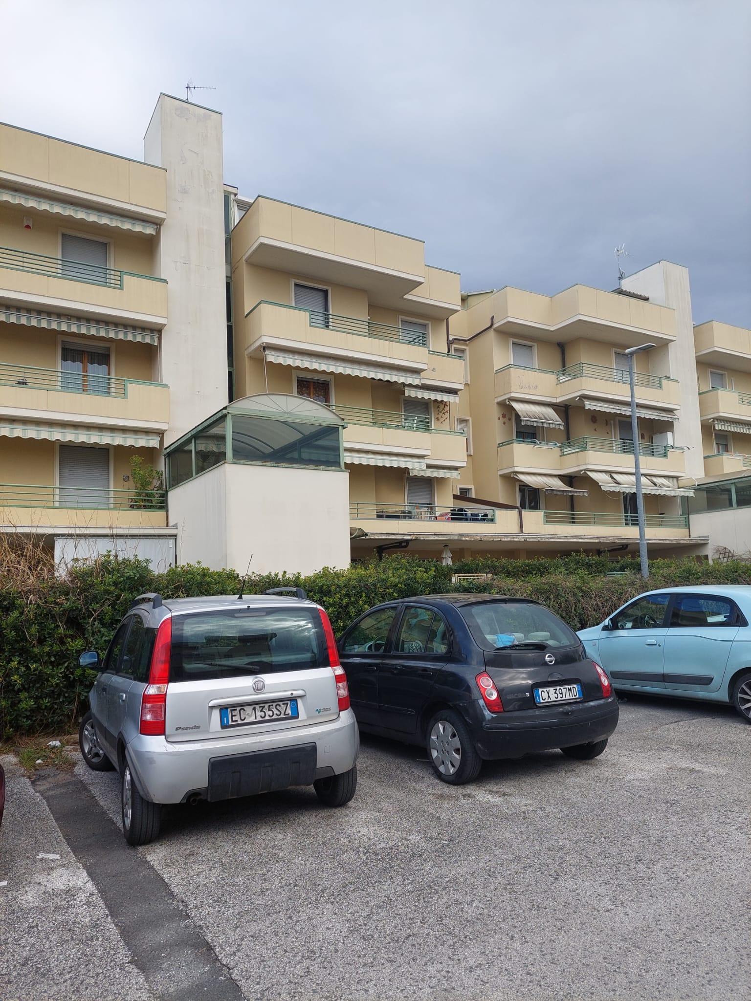 Appartamento Ristrutturato con 3 Camere Vicino alla Spiaggia a Montignoso