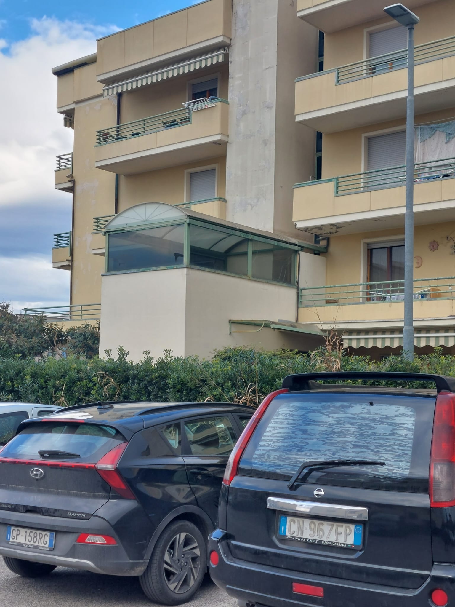 Appartamento Ristrutturato con 3 Camere Vicino alla Spiaggia a Montignoso