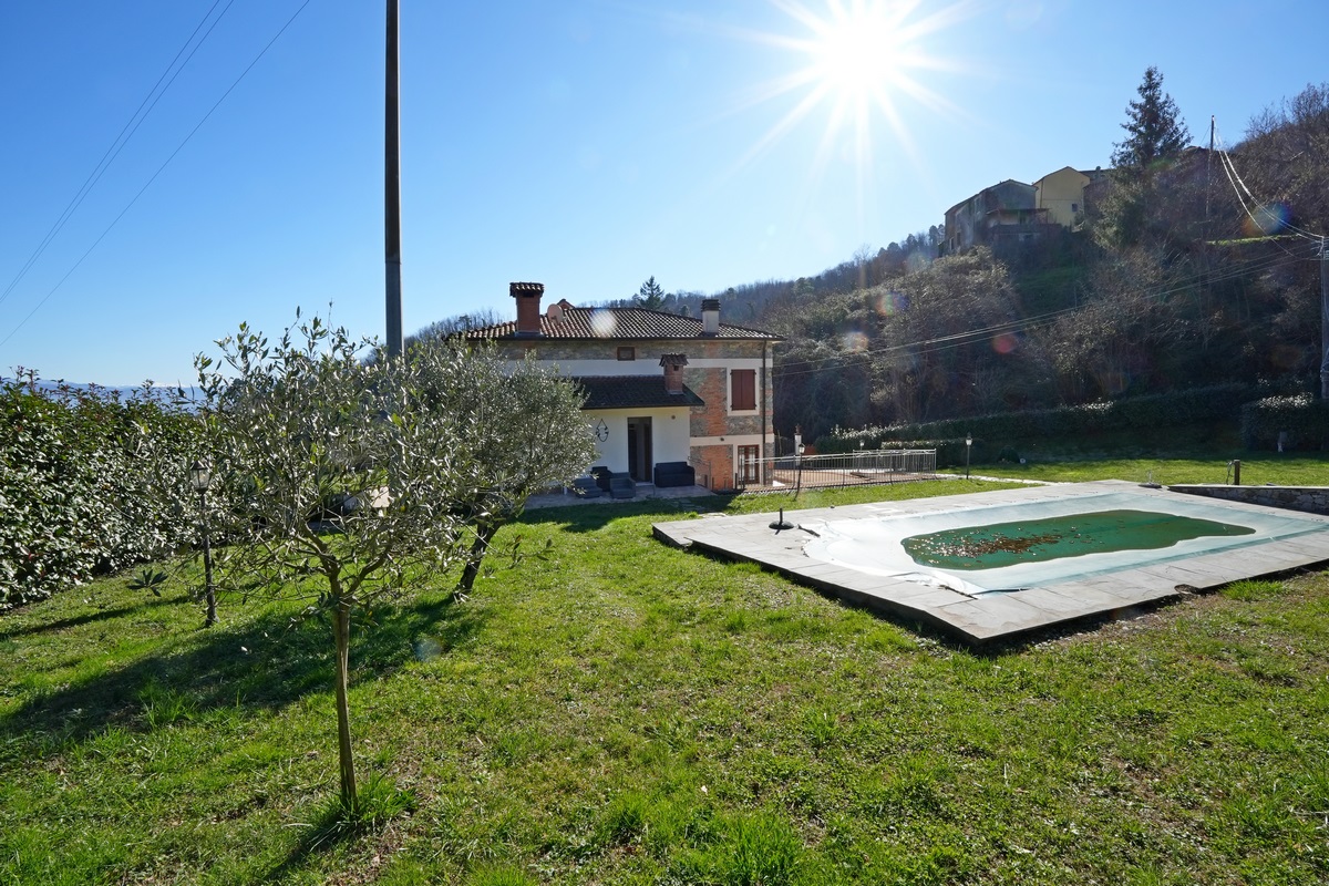 Renovated Farmhouse with Pool and Mountain Views Near Barbarasco