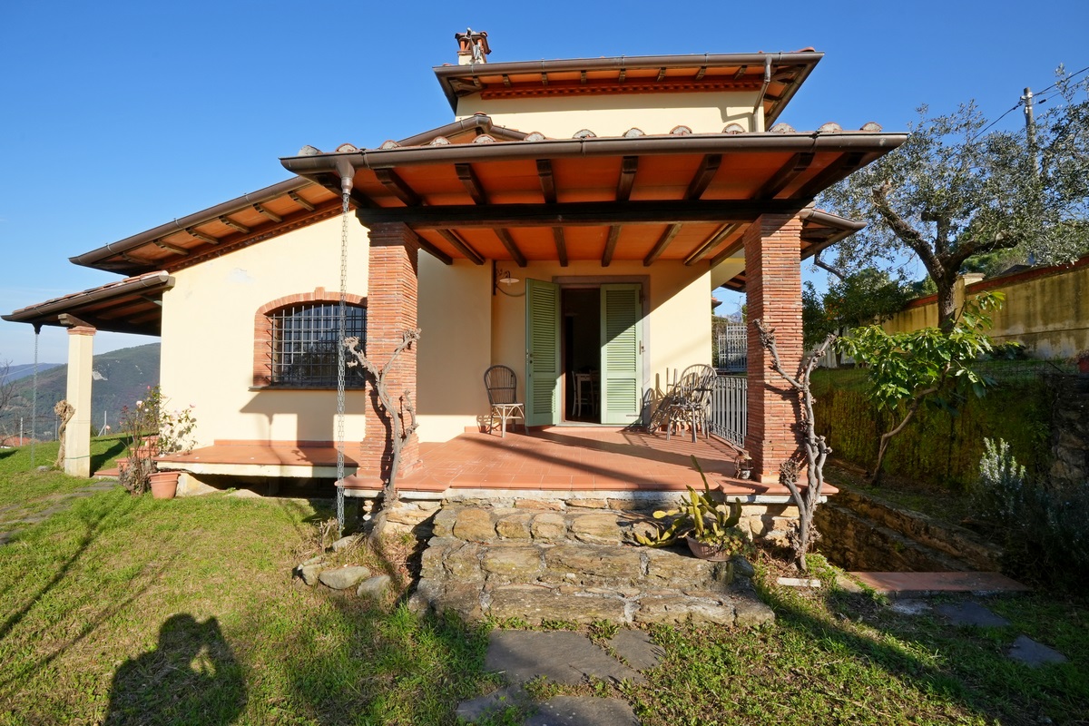 Charming Hillside Home with Sea Views Near San Carlo Therme