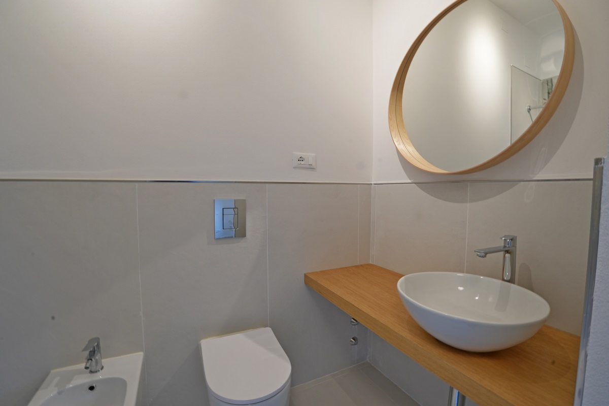 Appartamento in casa con due unita a Ameglia - Sarzana