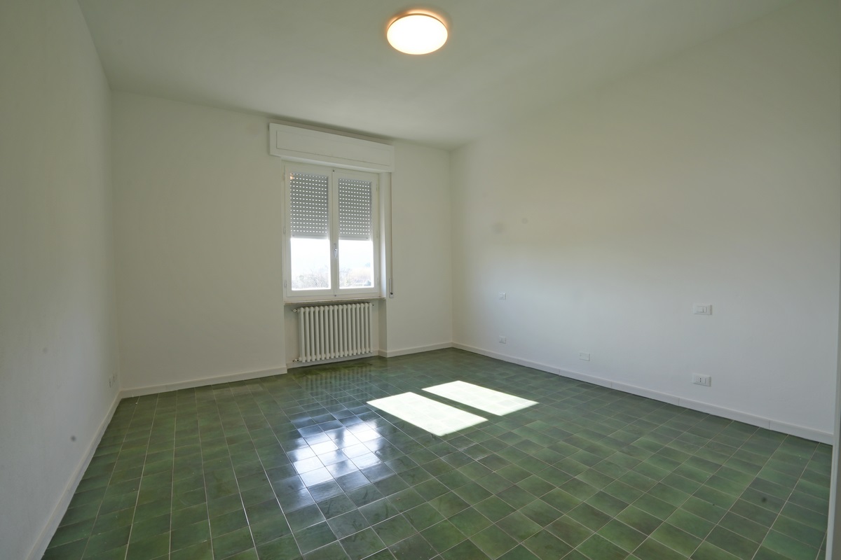 Appartamento in casa con due unita a Ameglia - Sarzana