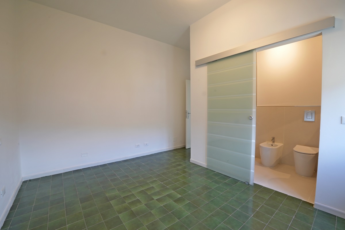 Appartamento in casa con due unita a Ameglia - Sarzana