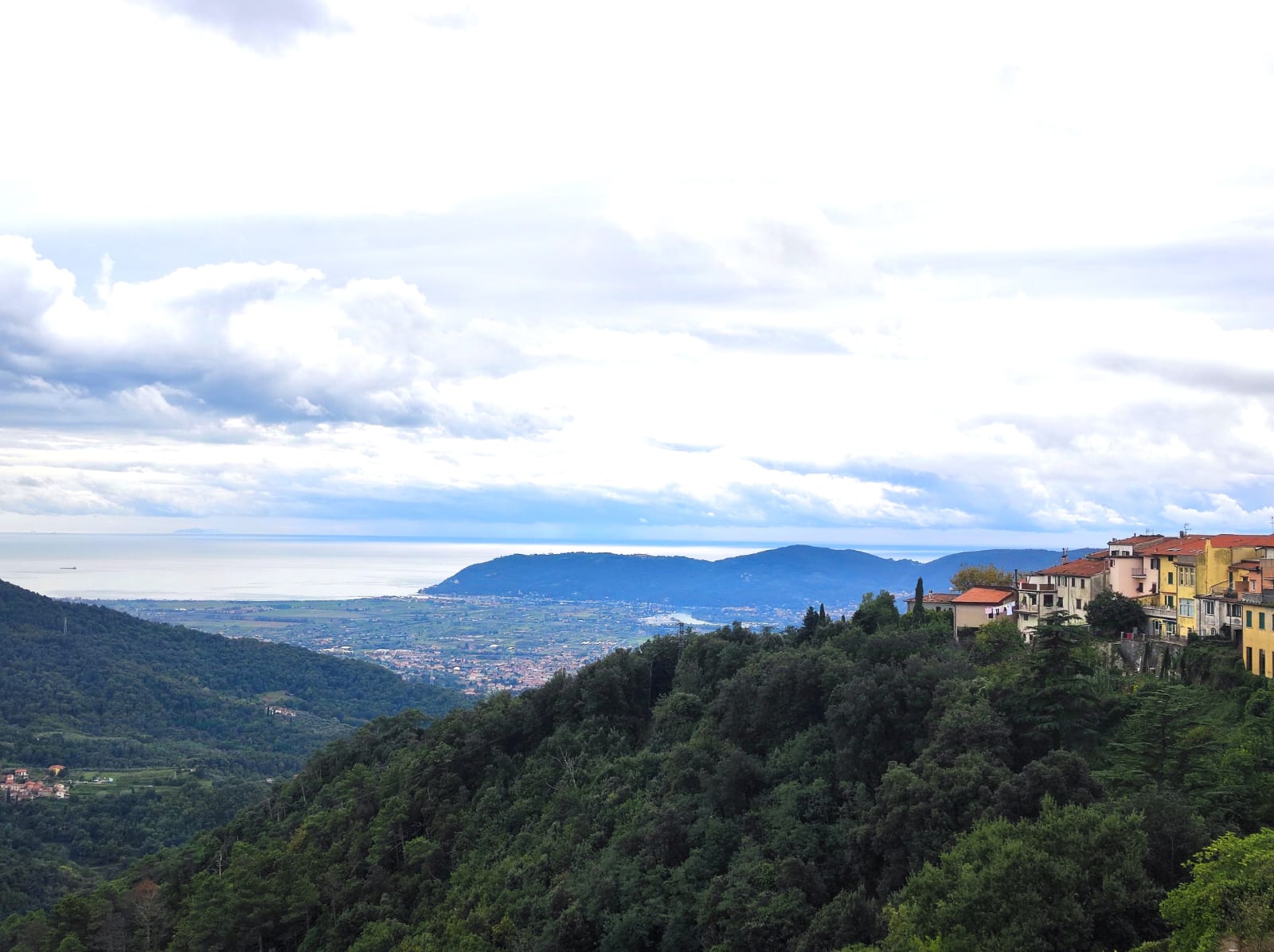 Affascinante Appartamento Duplex in Casa Storica del 1600 – Fosdinovo, Toscana