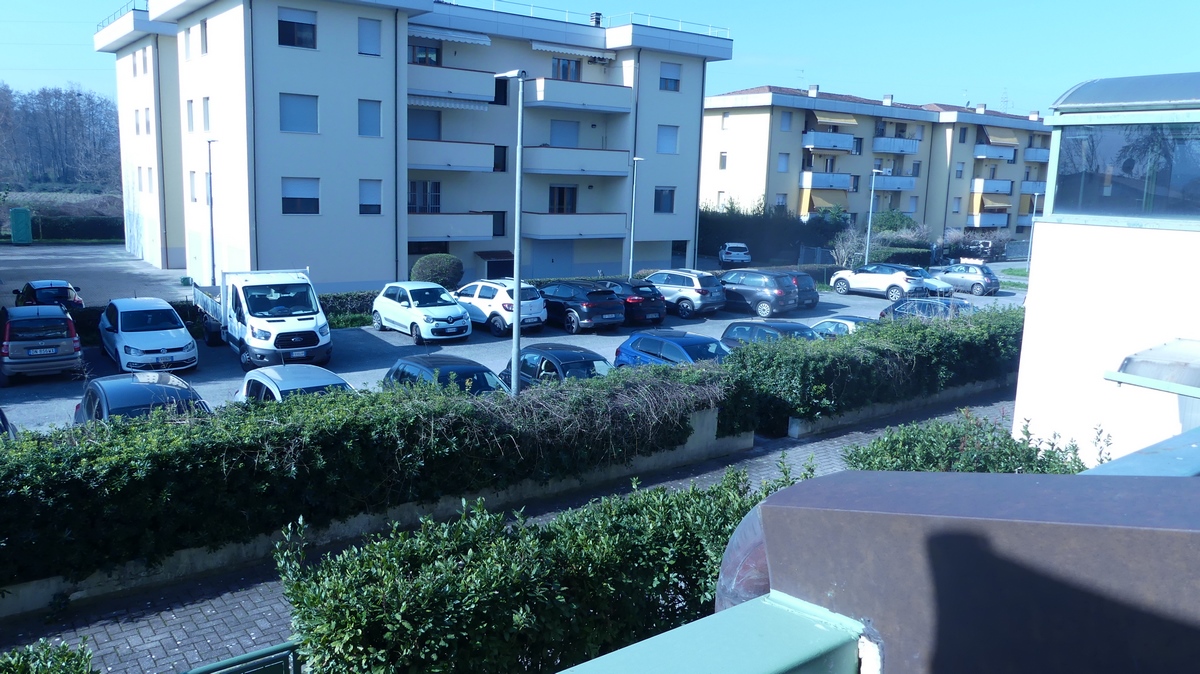 Appartamento Ristrutturato con 3 Camere Vicino alla Spiaggia a Montignoso