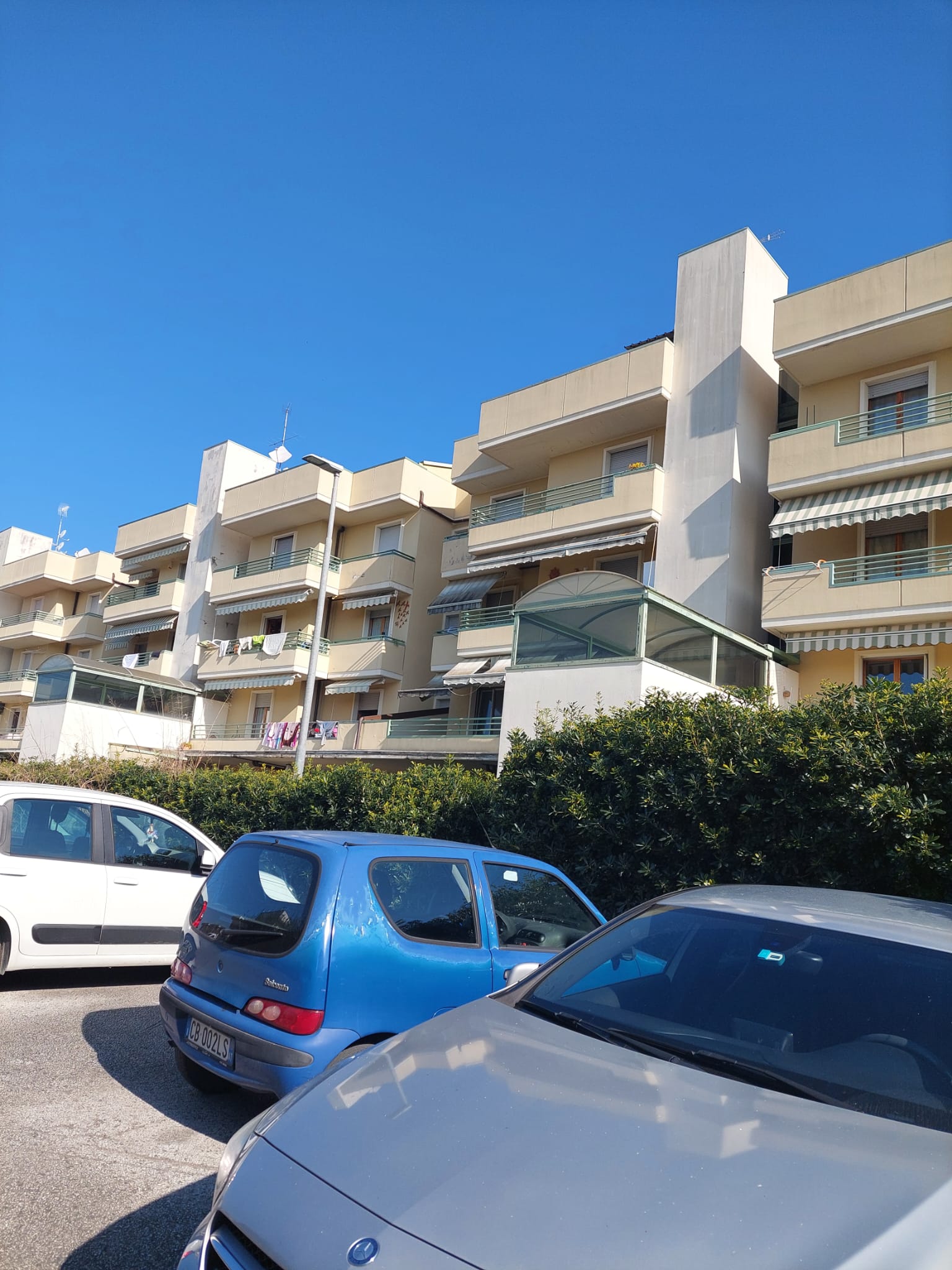 Appartamento Ristrutturato con 3 Camere Vicino alla Spiaggia a Montignoso