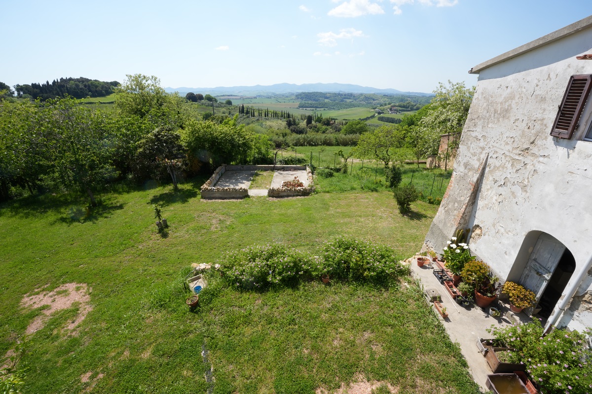 Vesnické stavení s potenciálem u Casciany Terme