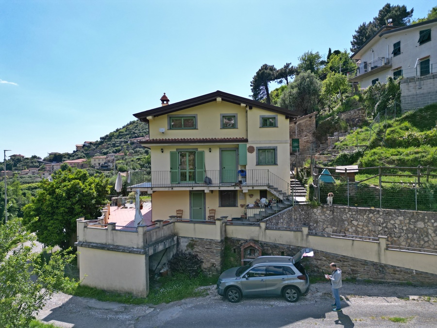 Casa grande con vista mare a Montignoso