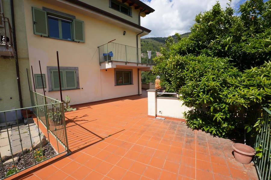 Casa grande con vista mare a Montignoso