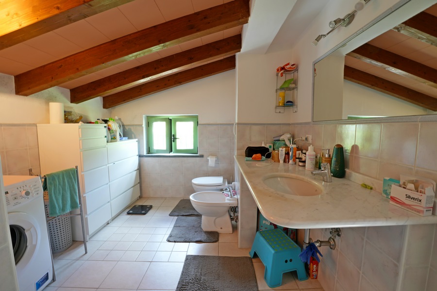Casa grande con vista mare a Montignoso