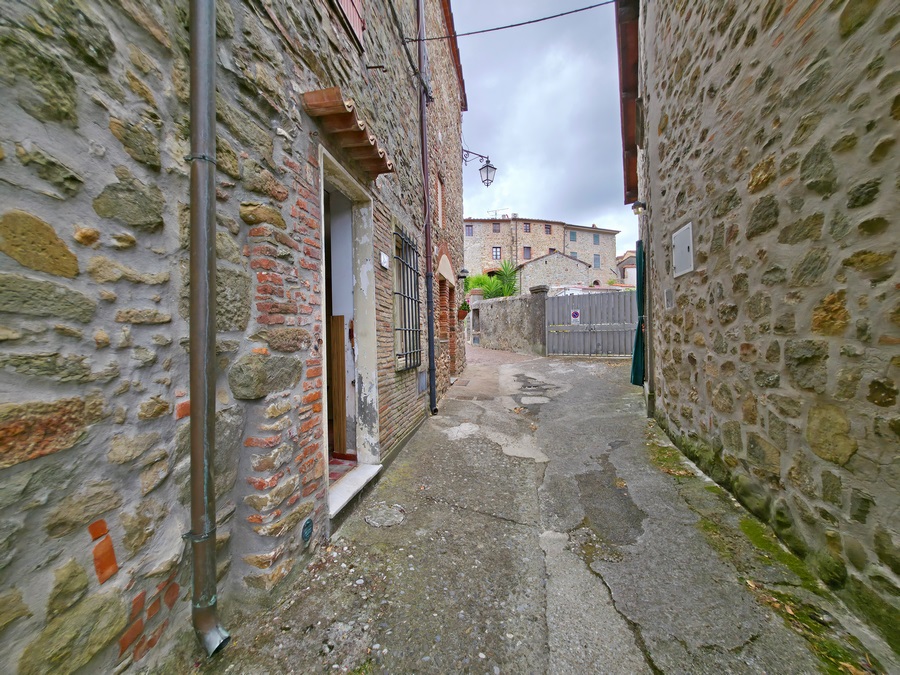 Rustico in paese rustico vicino Massarosa
