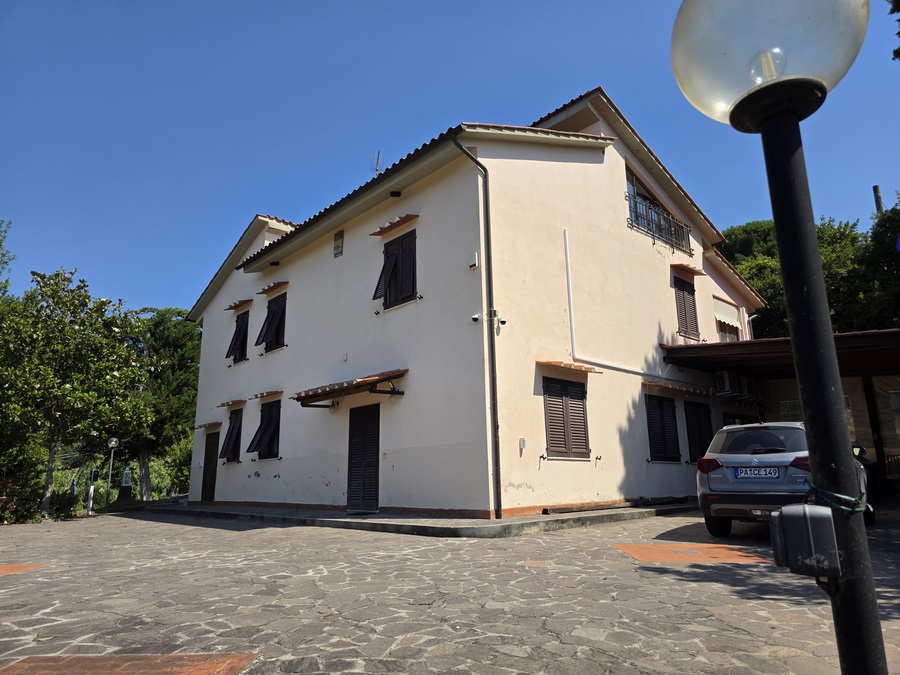 Landhaus mit Pool bei Gabbro