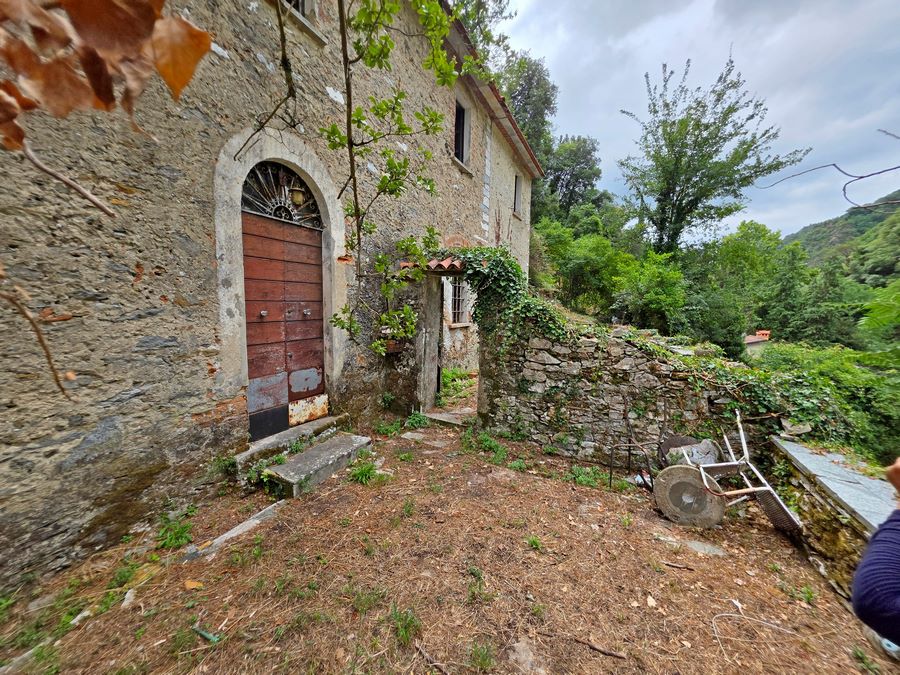 Grande rustico a Seravezza