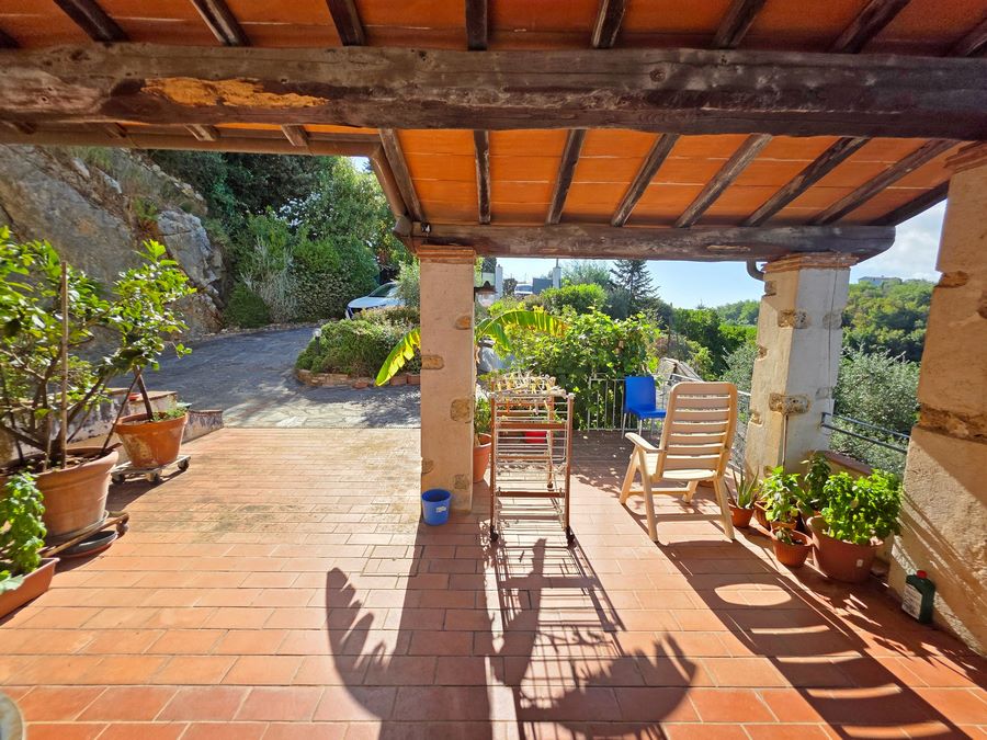 Casale con vista mare a Camaiore