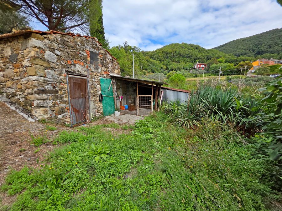 Renoviertes Steinhaus bei Fosdinovo