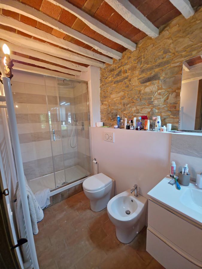 Clear antique restored stone house with sea view near Stiava