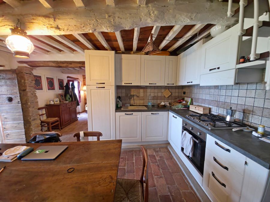 Clear antique restored stone house with sea view near Stiava