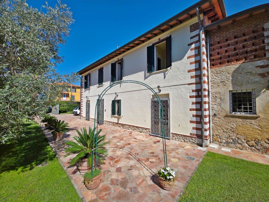 Perfekt renoviertes Landhaus bei Pietrasanta