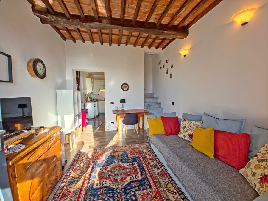 Rustikales Mittelhaus mit Meerblick und Garten