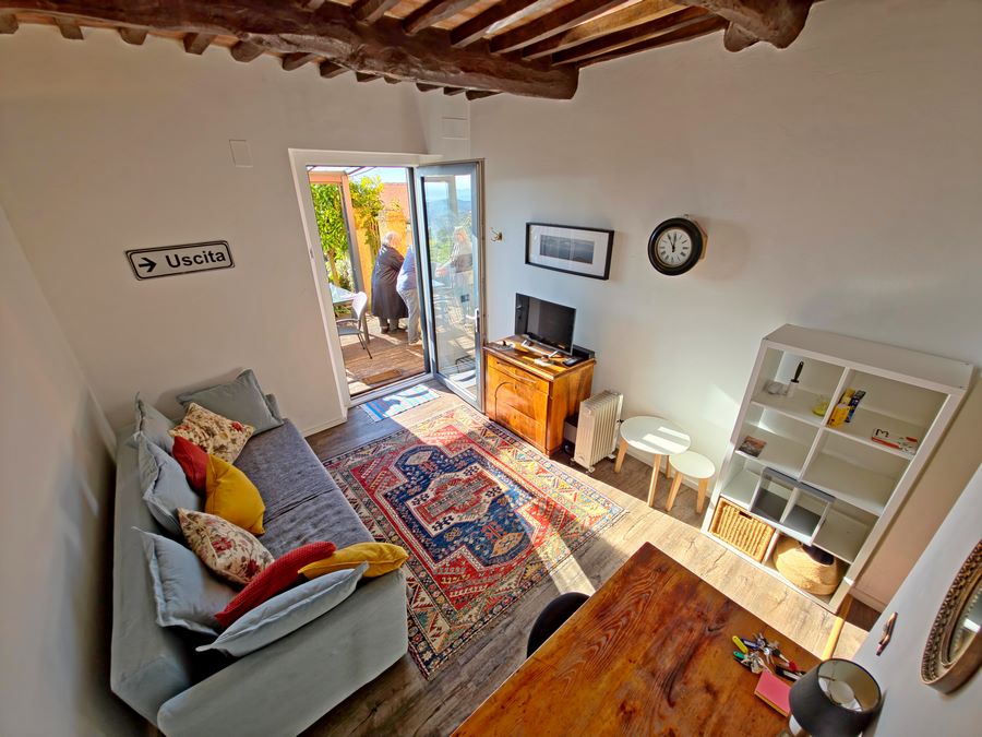 Rustikales Mittelhaus mit Meerblick und Garten