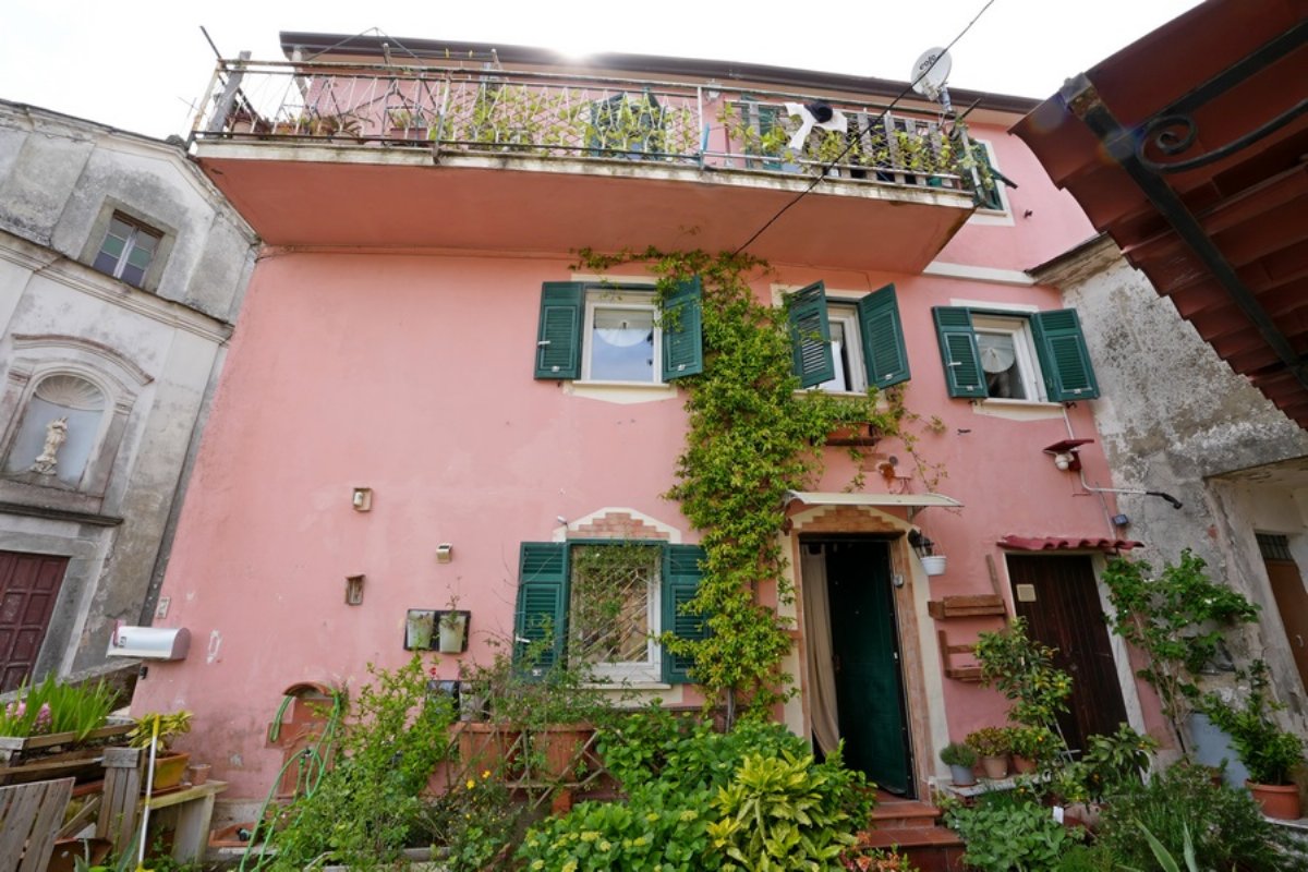 Casa economica in Toscana