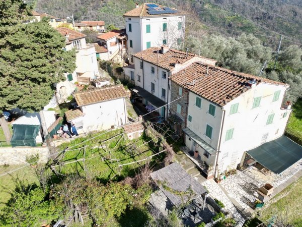 Casa in Pietra Ristrutturata con Vista Mare Mozzafiato – In Vendita vicino a Pieve a Elici