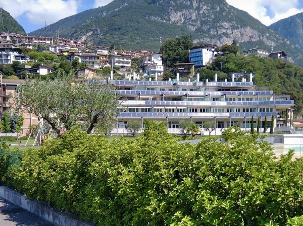 Luxury Top Floor Flat with Private Pool & Lake View – Lake Iseo