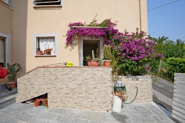Kleines Dorfhaus bei Camaiore